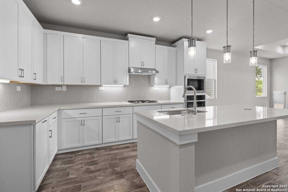 11107 Carlyle Springs Live Oak TX 78233