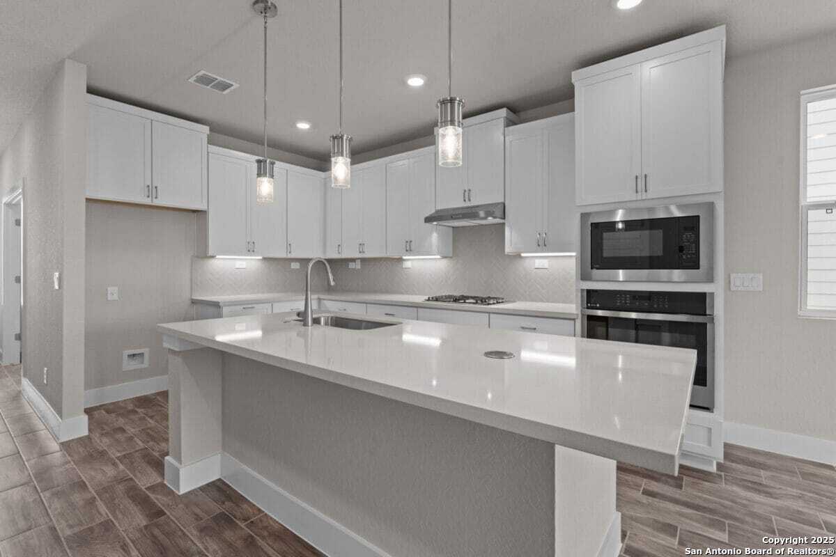 11107 Carlyle Springs Live Oak TX 78233