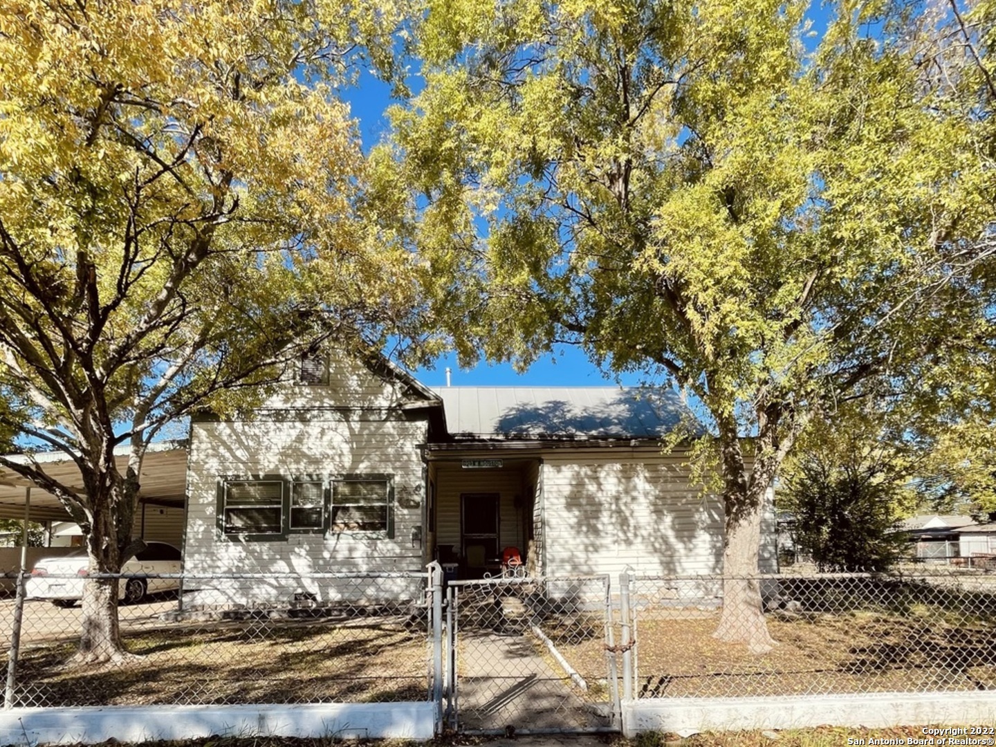 1903 W Houston Street San Antonio TX 78207