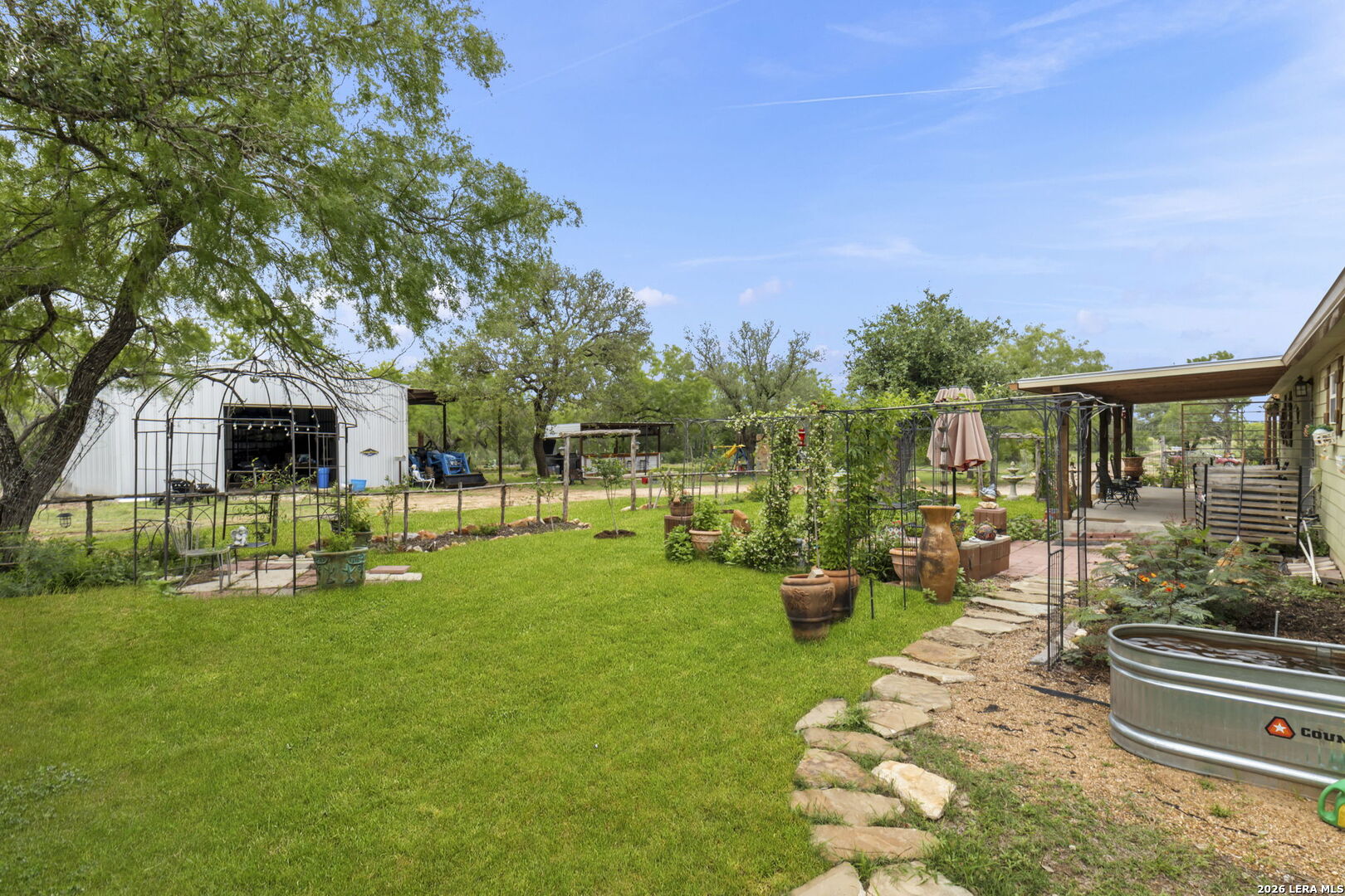 445 Tomblin Road Bigfoot TX 78005