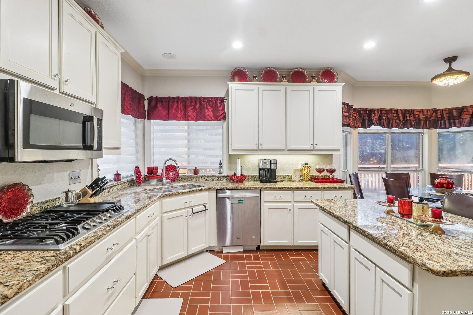 8238 Plum Valley Drive San Antonio TX 78255