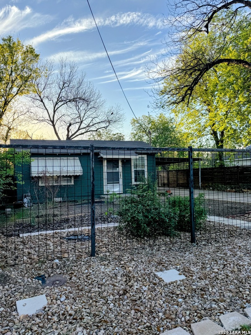 419 Collinsworth Avenue San Antonio TX 78225