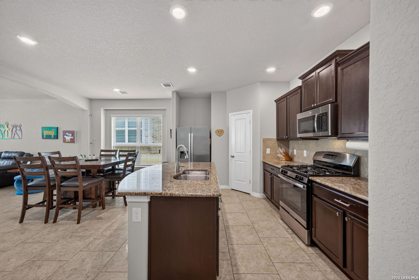 6051 Akin Song San Antonio TX 78261