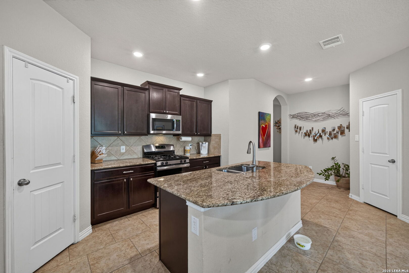 6051 Akin Song San Antonio TX 78261
