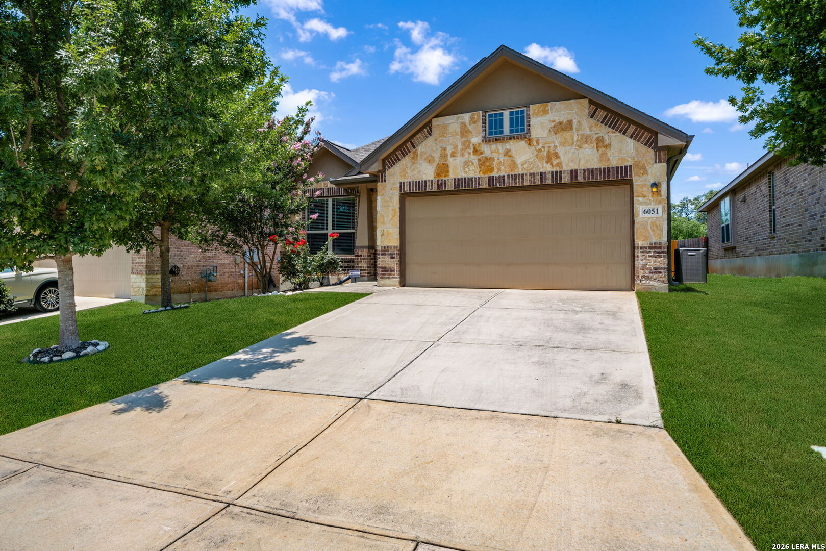 6051 Akin Song San Antonio TX 78261