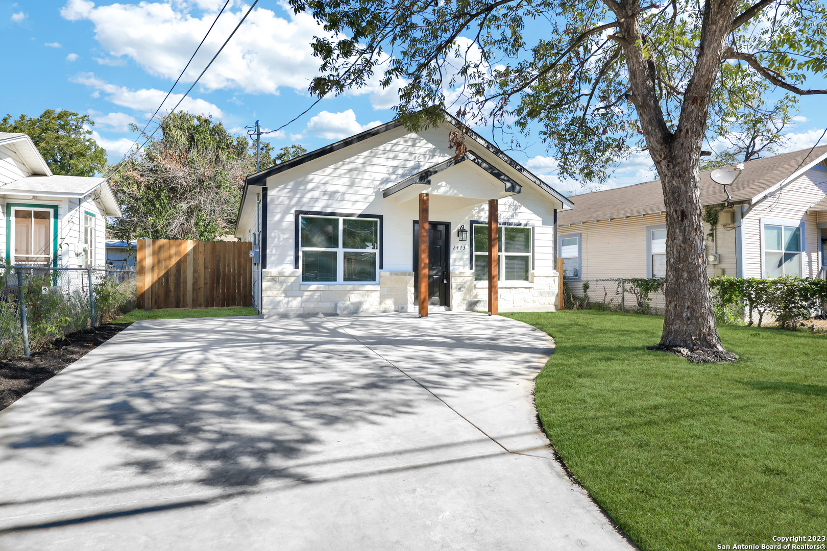 2423 W Salinas Street San Antonio TX 78207
