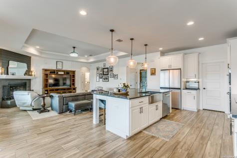 220 Cibolo Ridge La Vernia TX 78121
