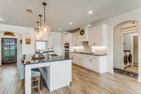 220 Cibolo Ridge La Vernia TX 78121