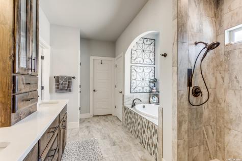 220 Cibolo Ridge La Vernia TX 78121