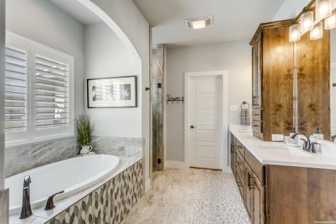 220 Cibolo Ridge La Vernia TX 78121