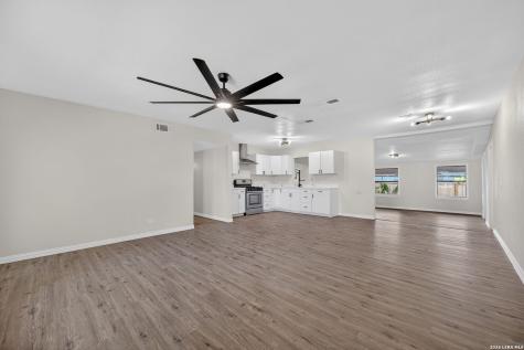 4426 Newcome Drive San Antonio TX 78229