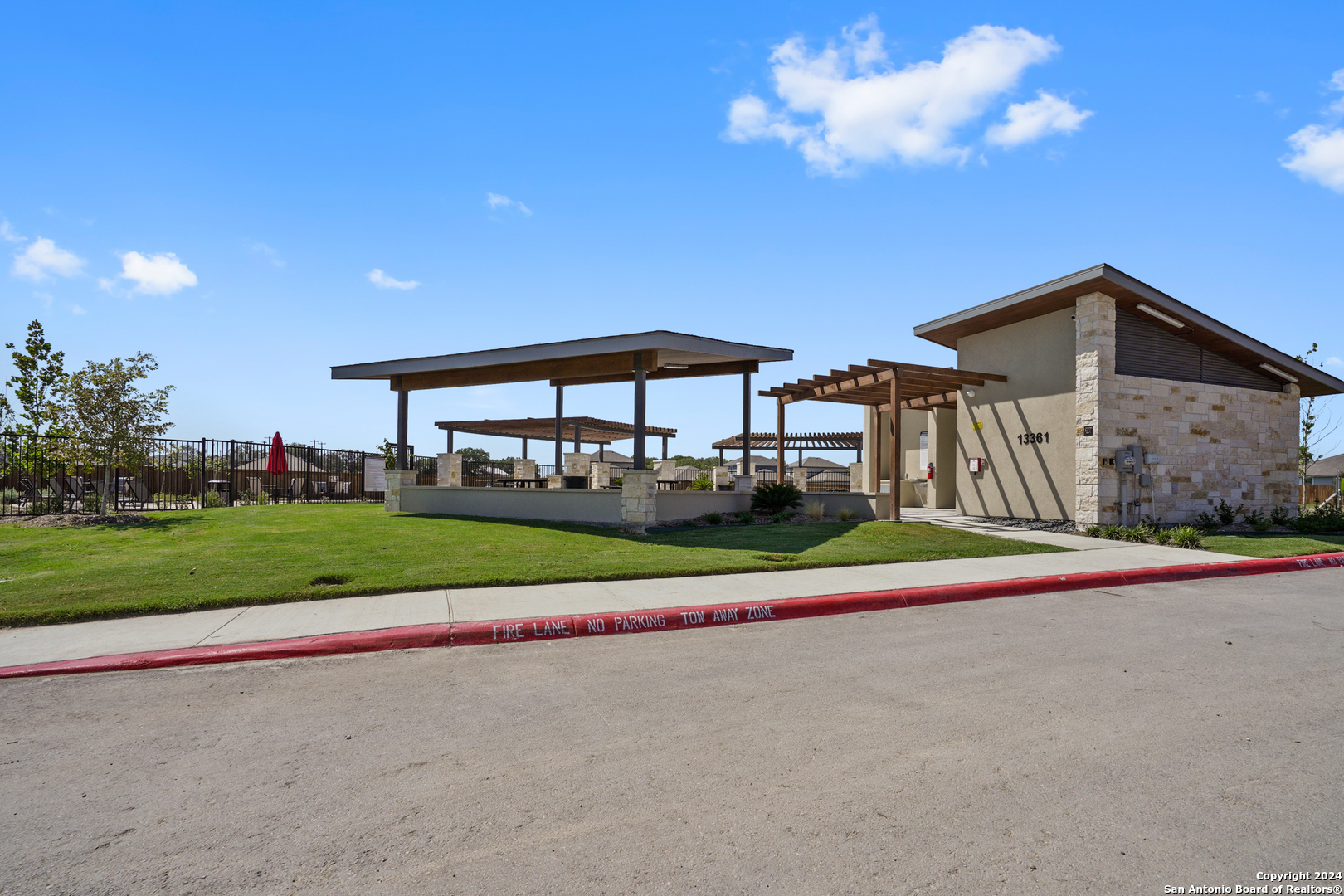 13611 Helton Pass St Hedwig TX 78152