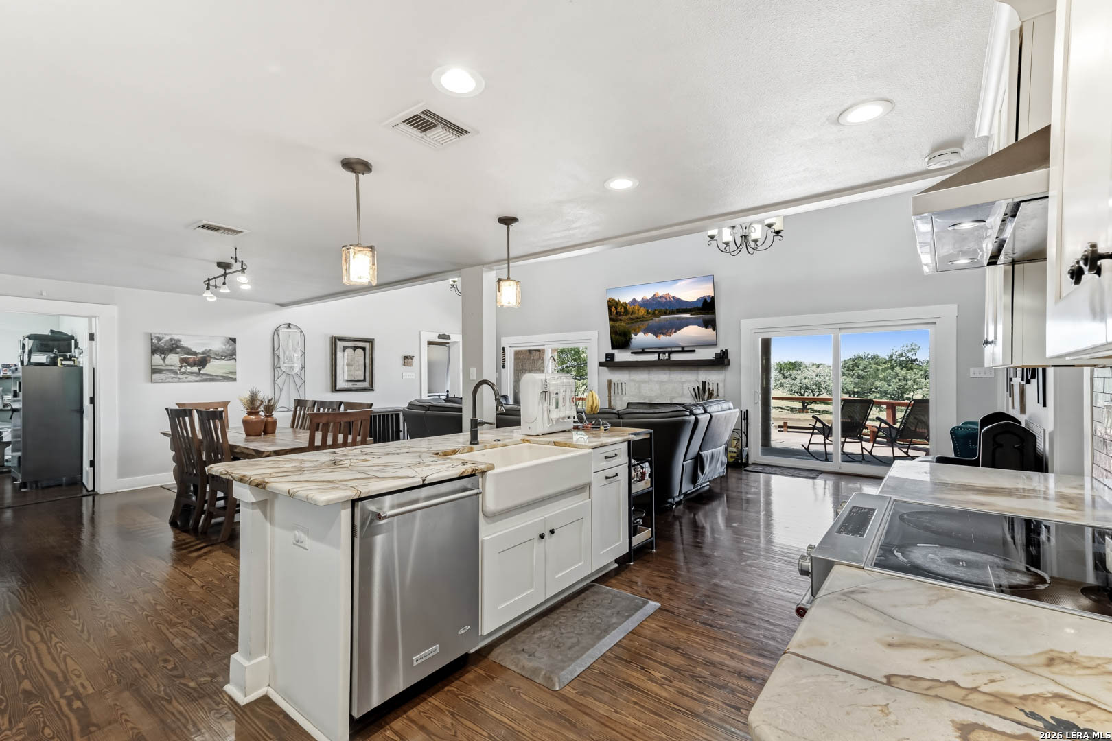 975 Flying R Ranch Road E Spring Branch TX 78070