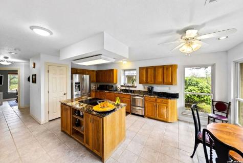 139 N Drew Kerrville TX 78028
