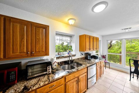 139 N Drew Kerrville TX 78028