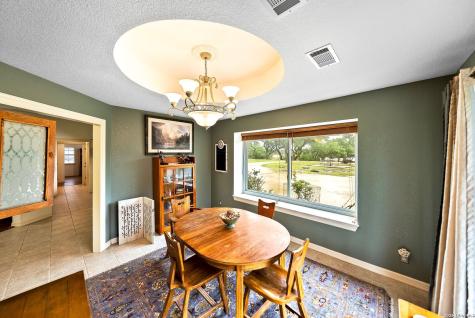 139 N Drew Kerrville TX 78028