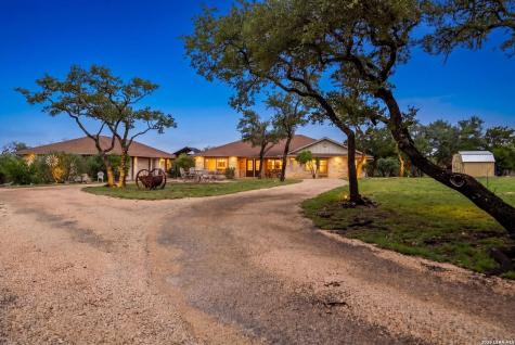 139 N Drew Kerrville TX 78028