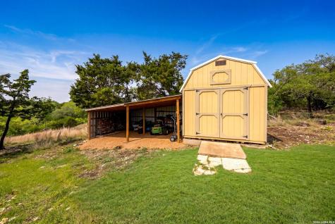 139 N Drew Kerrville TX 78028