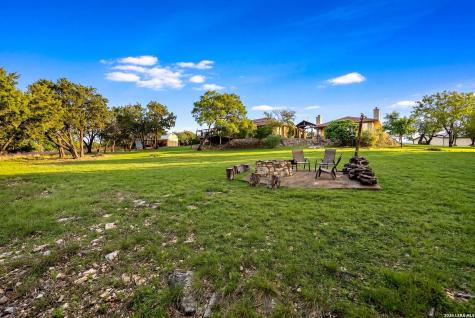 139 N Drew Kerrville TX 78028