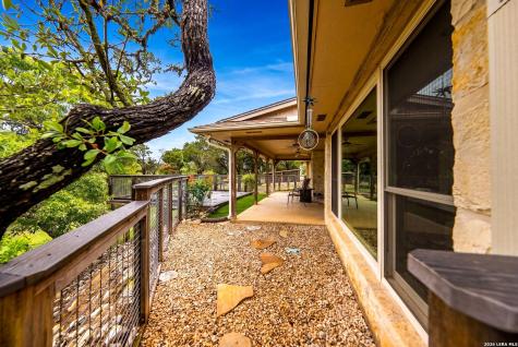 139 N Drew Kerrville TX 78028