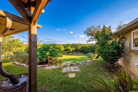 139 N Drew Kerrville TX 78028