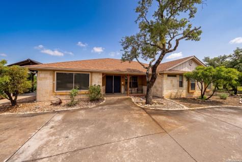 139 N Drew Kerrville TX 78028