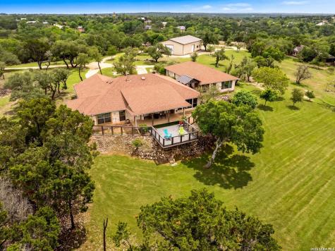139 N Drew Kerrville TX 78028