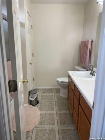 10419 Tiger Field San Antonio TX 78251