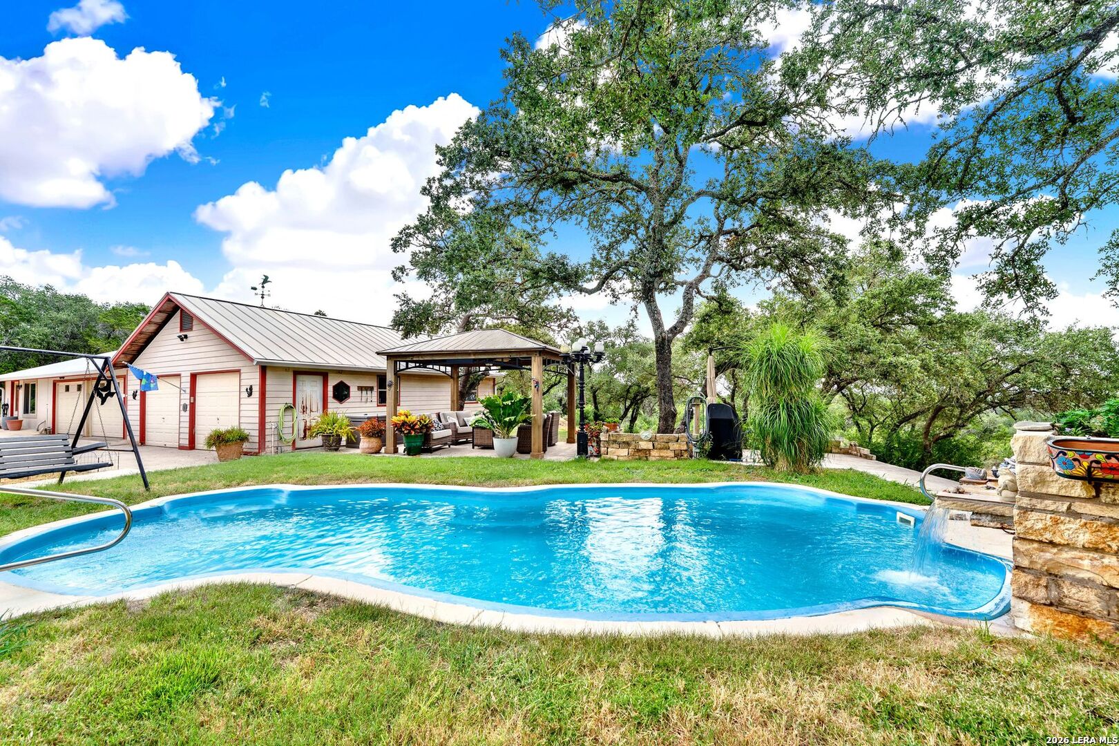 205 County Road 3501 Mico TX 78056