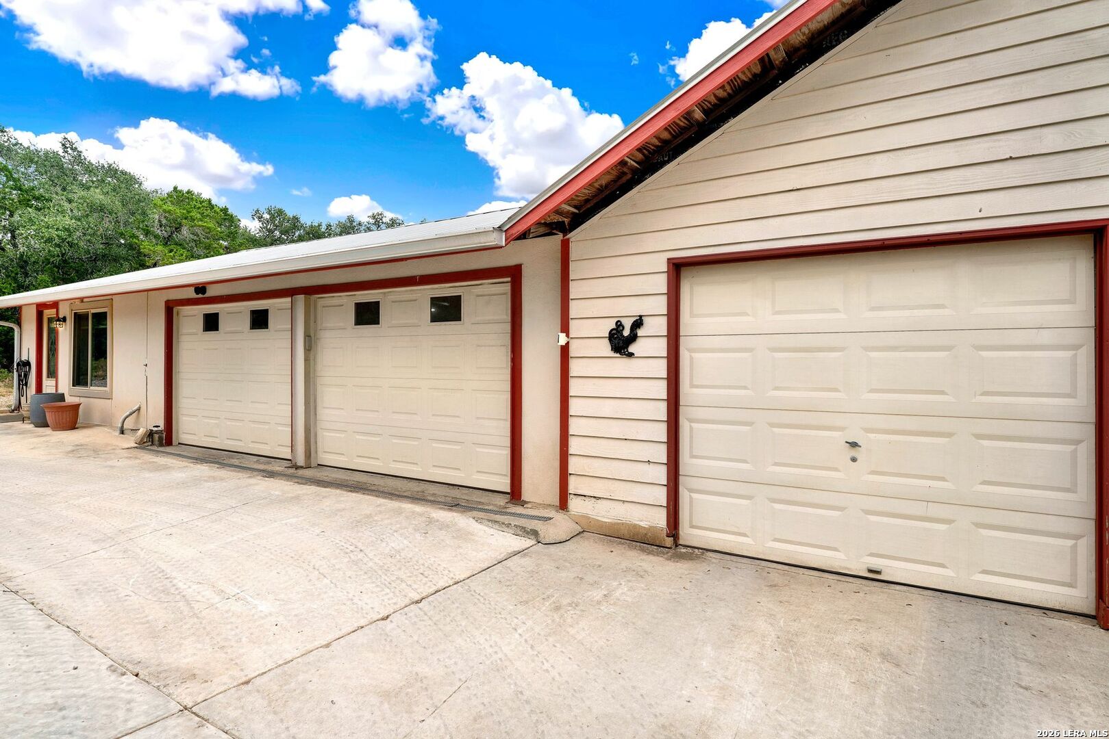 205 County Road 3501 Mico TX 78056