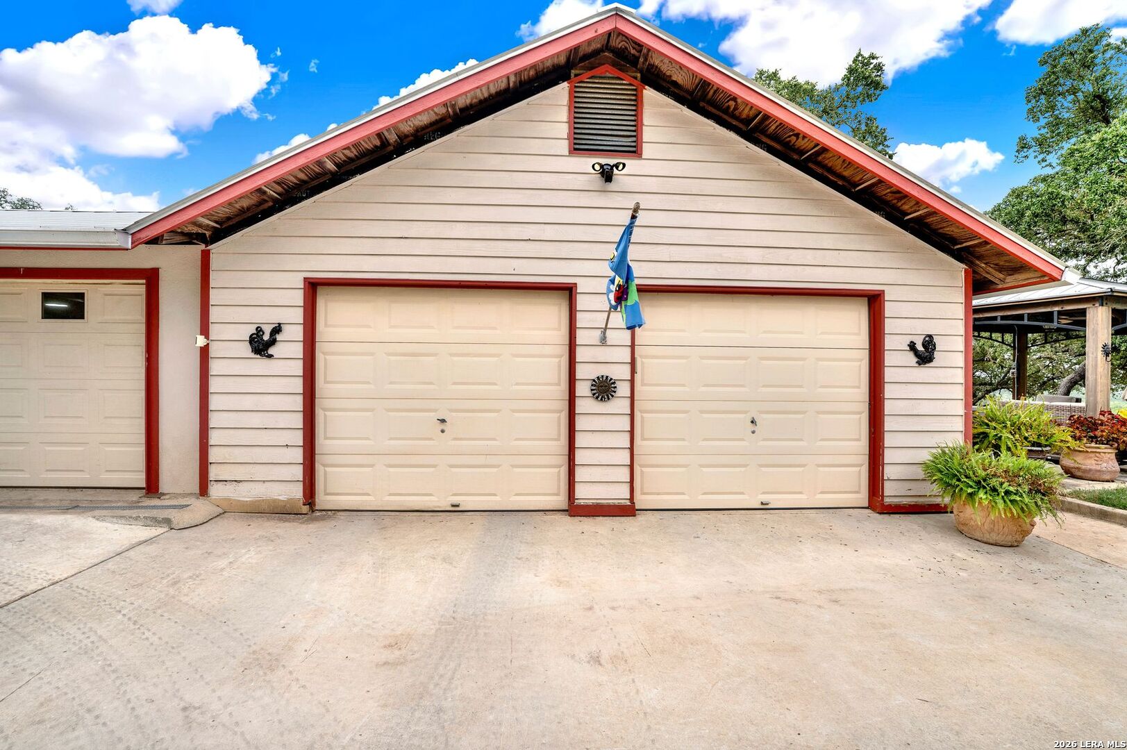 205 County Road 3501 Mico TX 78056
