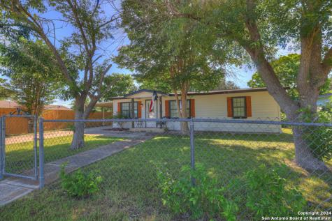 2321 N Guadalupe Street Seguin TX 78155