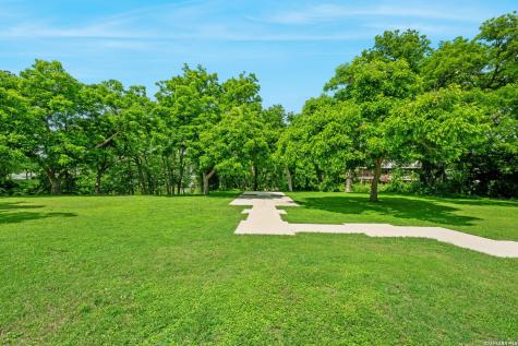 102 Lenz Drive Seguin TX 78155