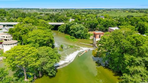 102 Lenz Drive Seguin TX 78155
