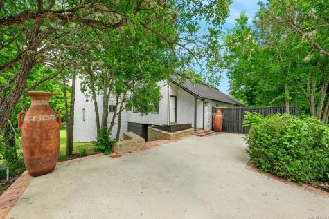 102 Lenz Drive Seguin TX 78155