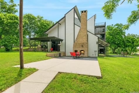102 Lenz Drive Seguin TX 78155