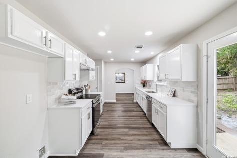 15047 Kamary Lane San Antonio TX 78247