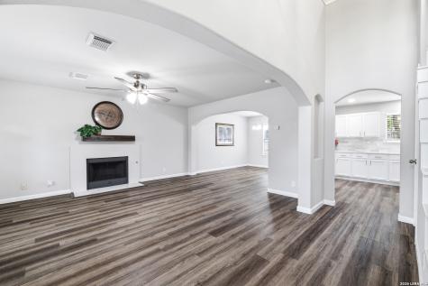 15047 Kamary Lane San Antonio TX 78247
