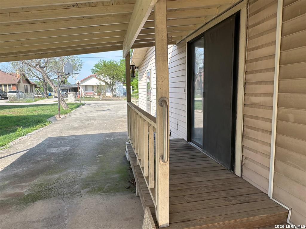 137 N Kowald Lane New Braunfels TX 78130
