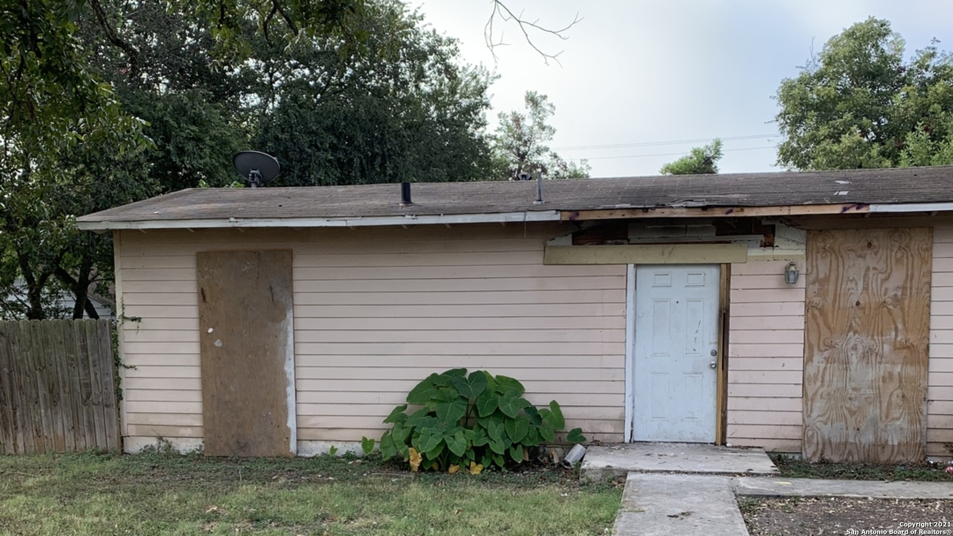 3942 S Walters San Antonio TX 78223