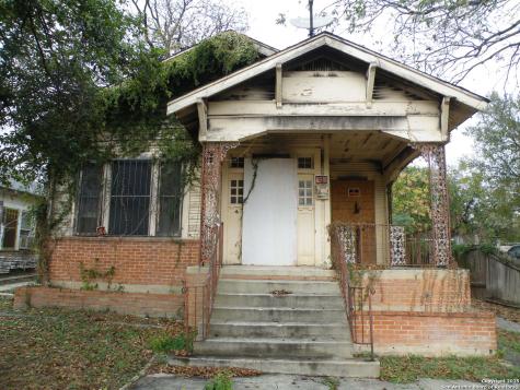 1221 Crockett San Antonio TX 78202