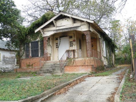 1221 Crockett San Antonio TX 78202
