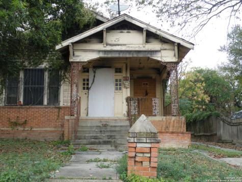 1221 Crockett San Antonio TX 78202
