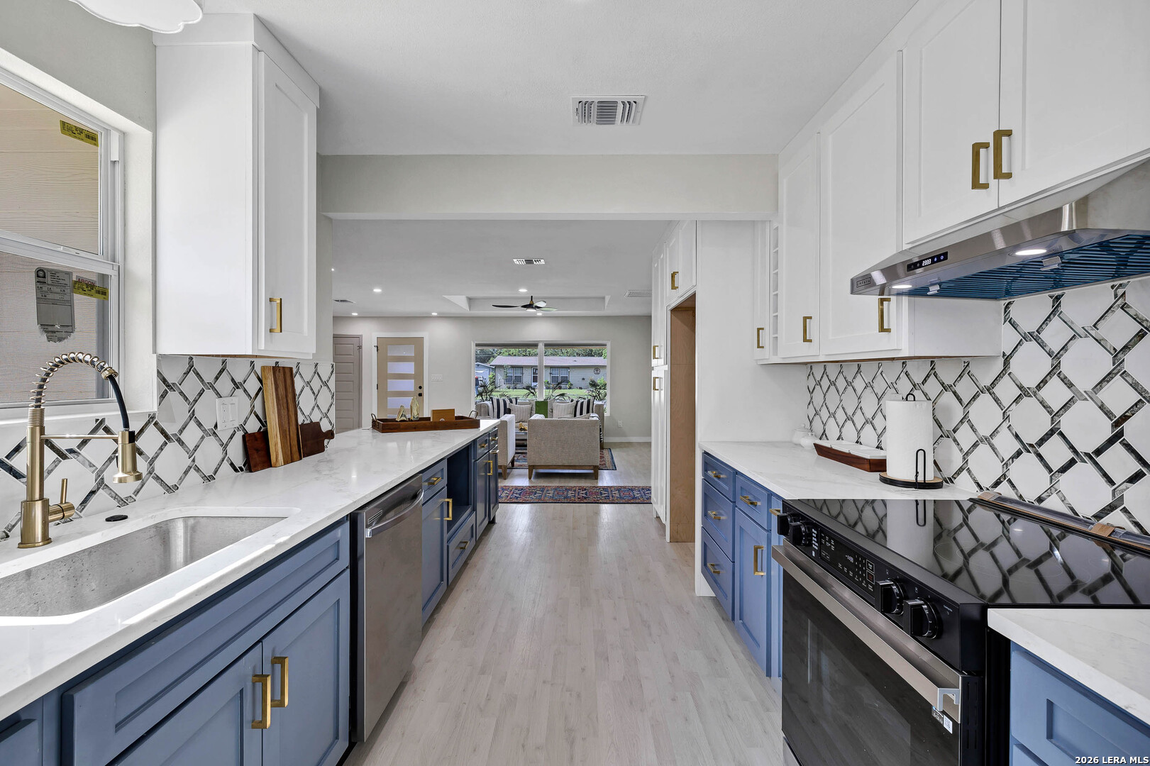 219 Laurelwood Drive San Antonio TX 78213