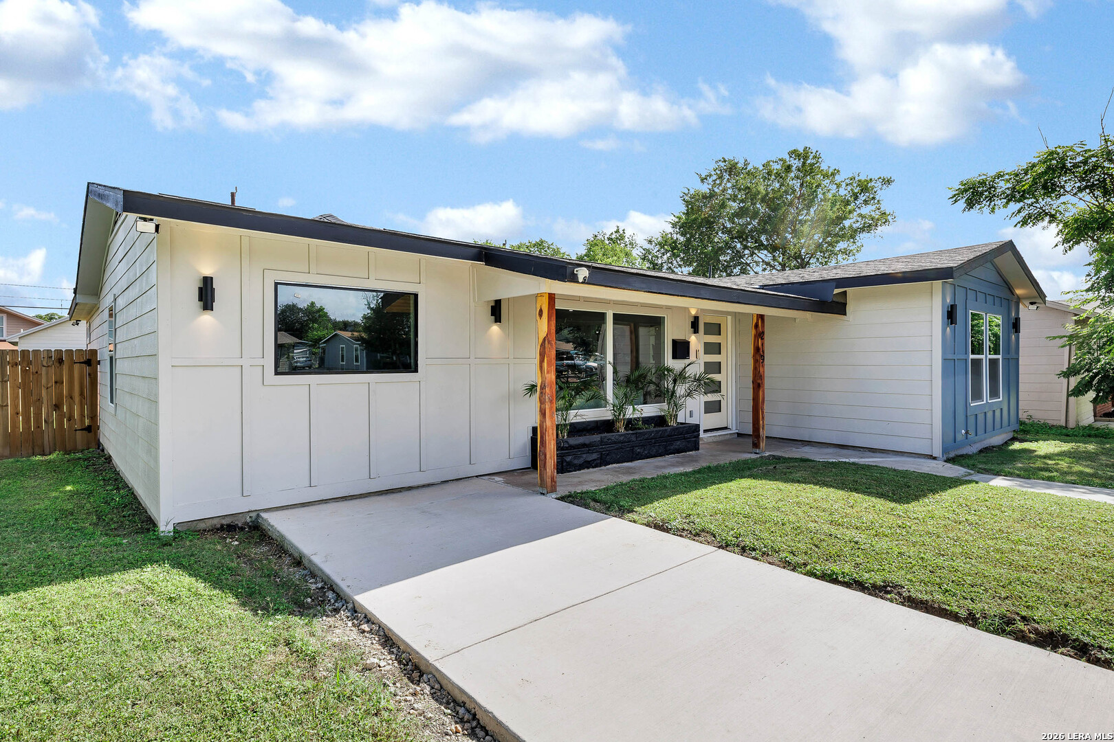 219 Laurelwood Drive San Antonio TX 78213