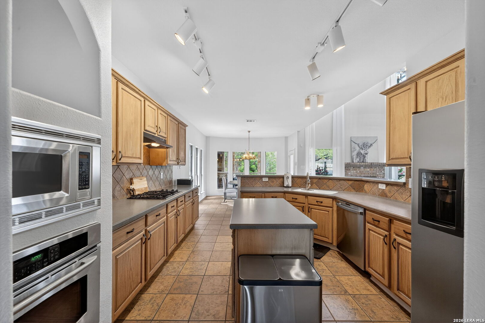 2415 Rogers Isle San Antonio TX 78258