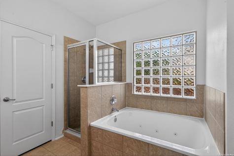 2415 Rogers Isle San Antonio TX 78258