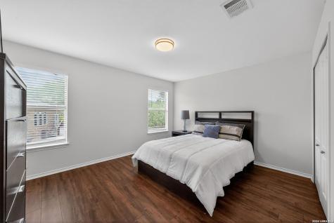 2415 Rogers Isle San Antonio TX 78258