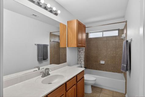 2415 Rogers Isle San Antonio TX 78258