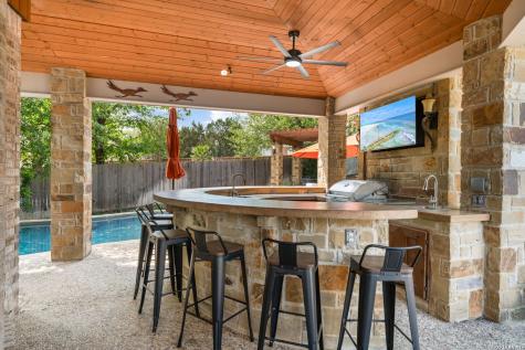 2415 Rogers Isle San Antonio TX 78258